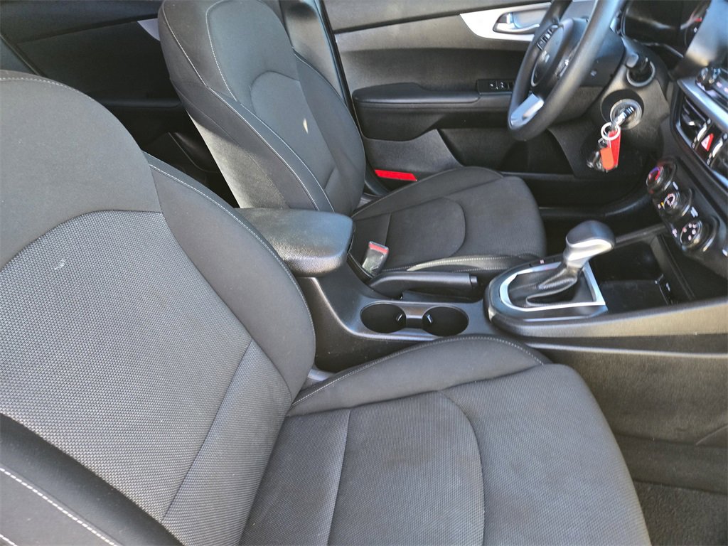Certified 2024 Kia Forte LXS w/ LXS Technology Package image 19