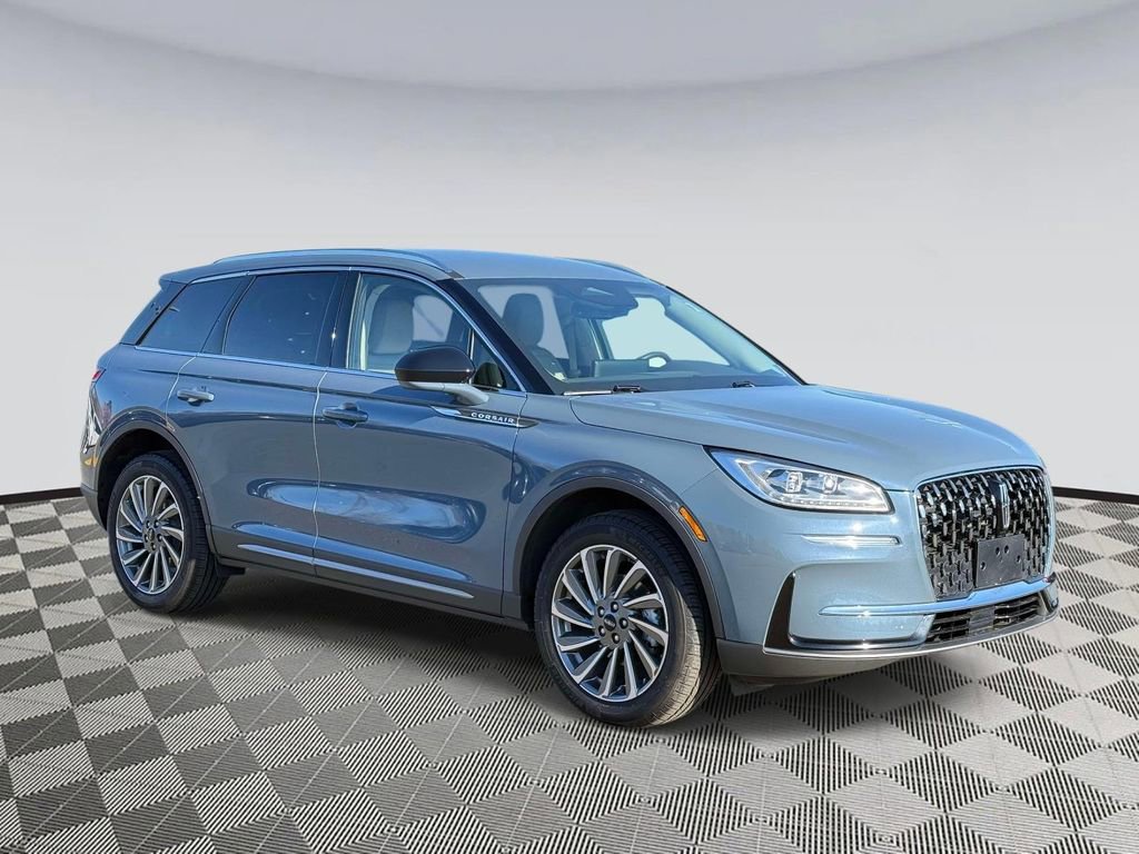 Used 2023 Lincoln Corsair Reserve w/ Towing Package image 1