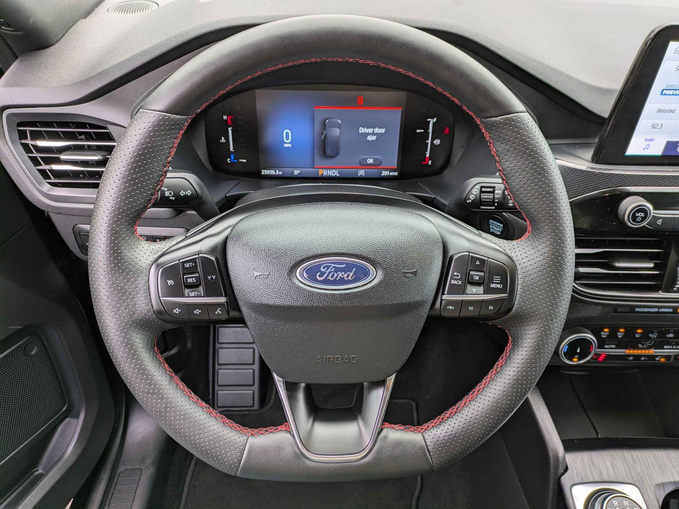 Certified 2025 Ford Escape ST-Line Select AWD/4WD image 9