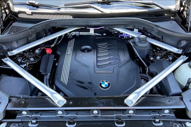 Used 2022 BMW X5 xDrive40i w/ M Sport Package image 21