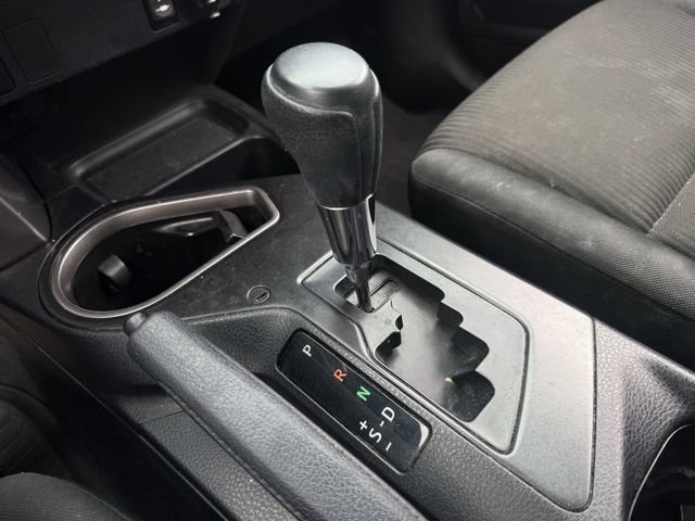 Used 2018 Toyota RAV4 LE FWD image 20