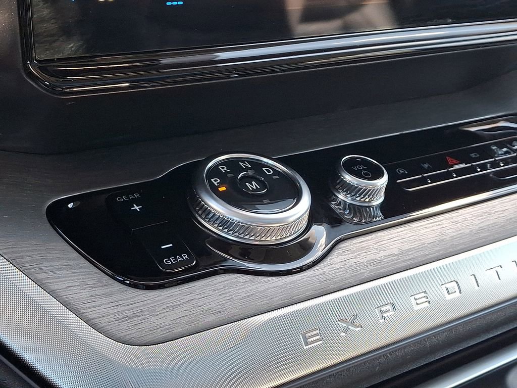 Used 2025 Ford Expedition Max Platinum image 16