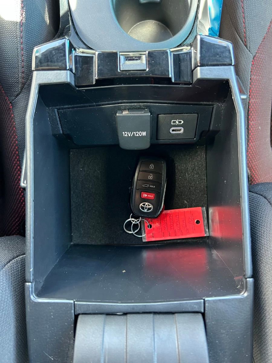 Used 2024 Toyota Corolla SE FWD image 37