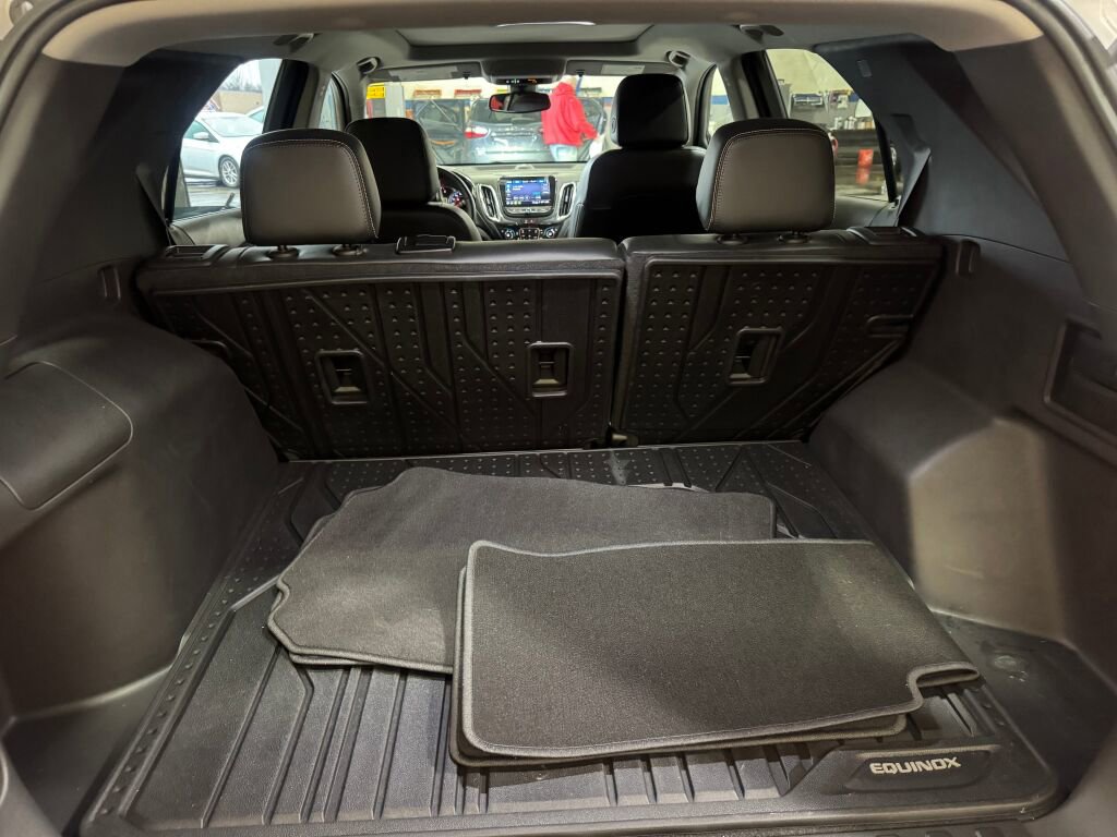 Used 2022 Chevrolet Equinox Premier image 18