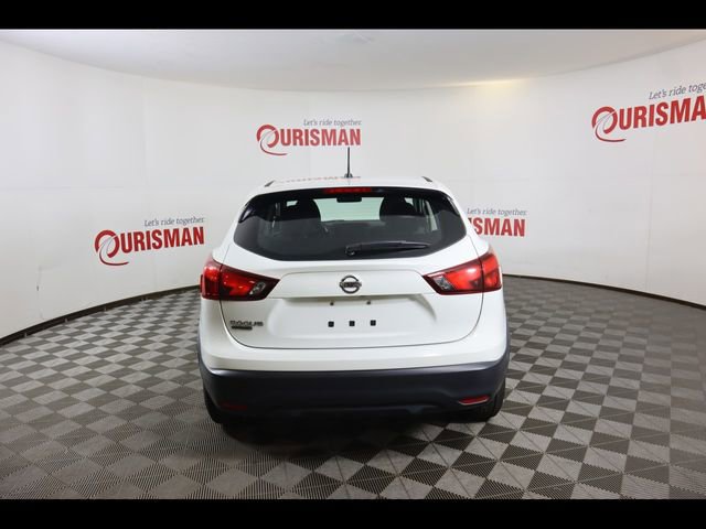 Used 2018 Nissan Rogue Sport S image 10