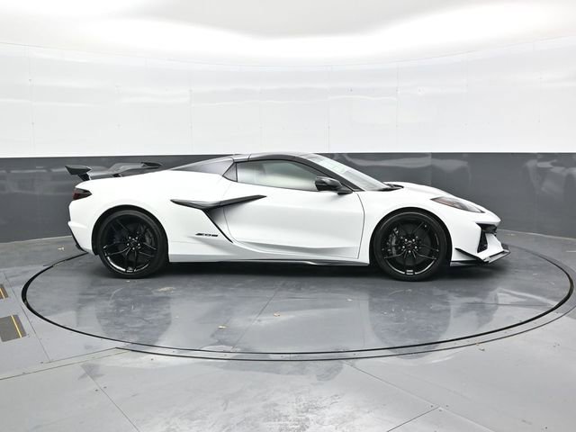 New 2026 Chevrolet Corvette Z06 w/ Z07 Performance Package image 8