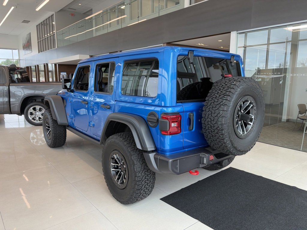 New 2026 Jeep Wrangler Unlimited Rubicon w/ Xtreme 35 Tire Package image 3