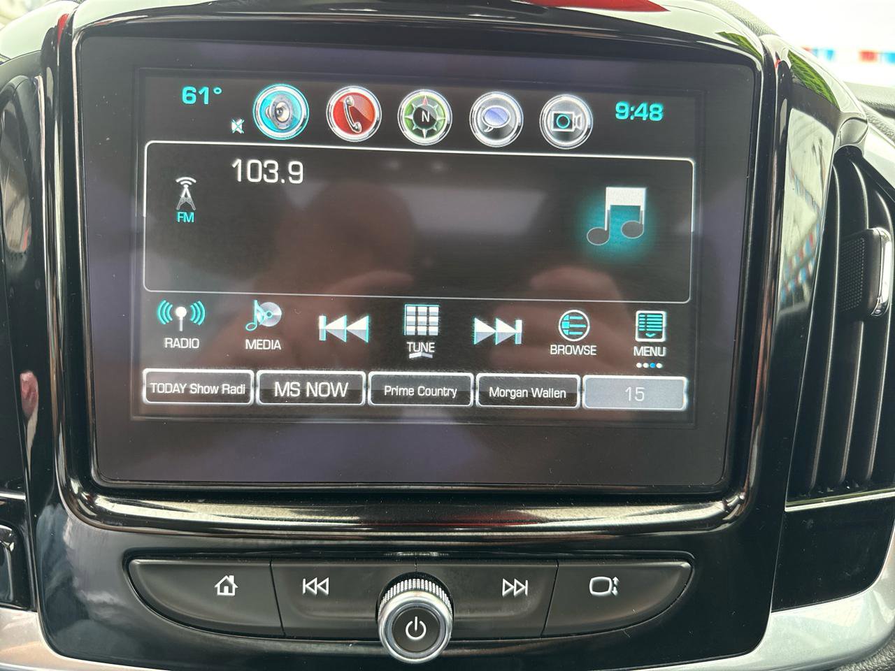 Used 2019 Chevrolet Traverse LT w/ LT Premium Package AWD/4WD image 19