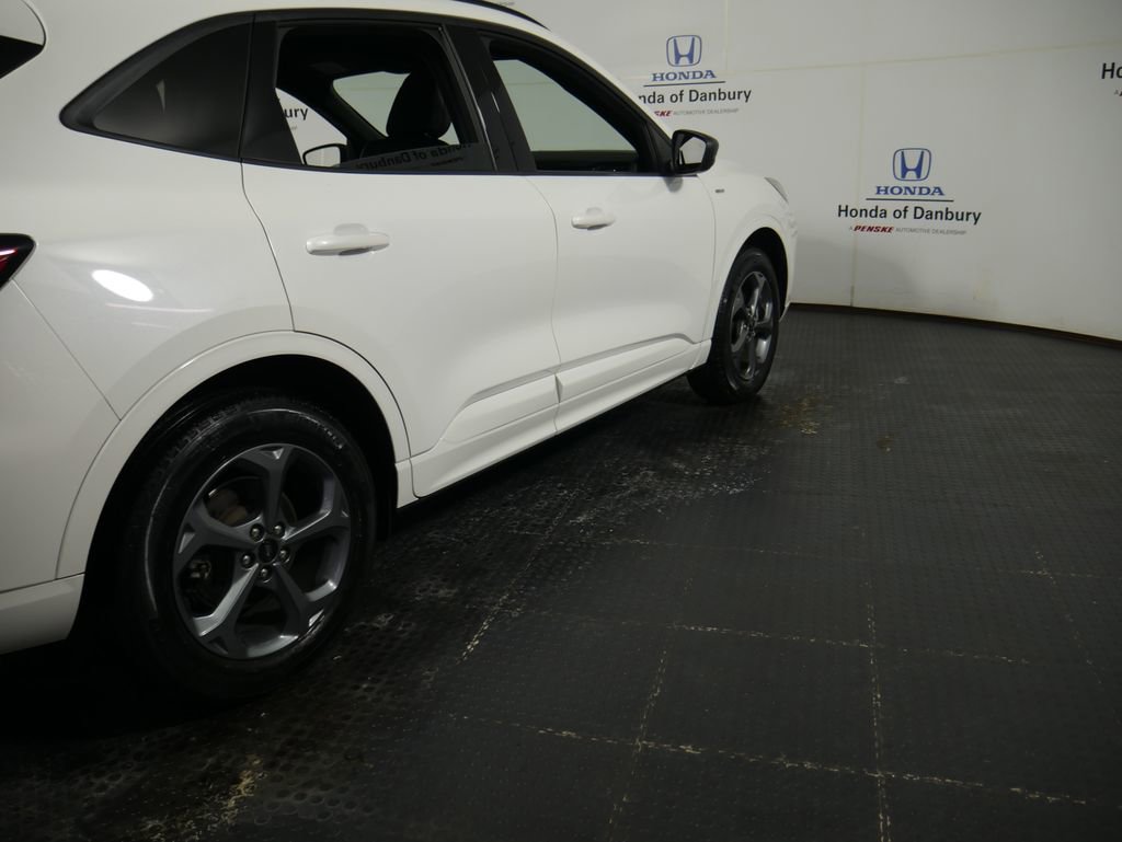 Used 2024 Ford Escape ST-Line w/ Tech Pack #1 image 4