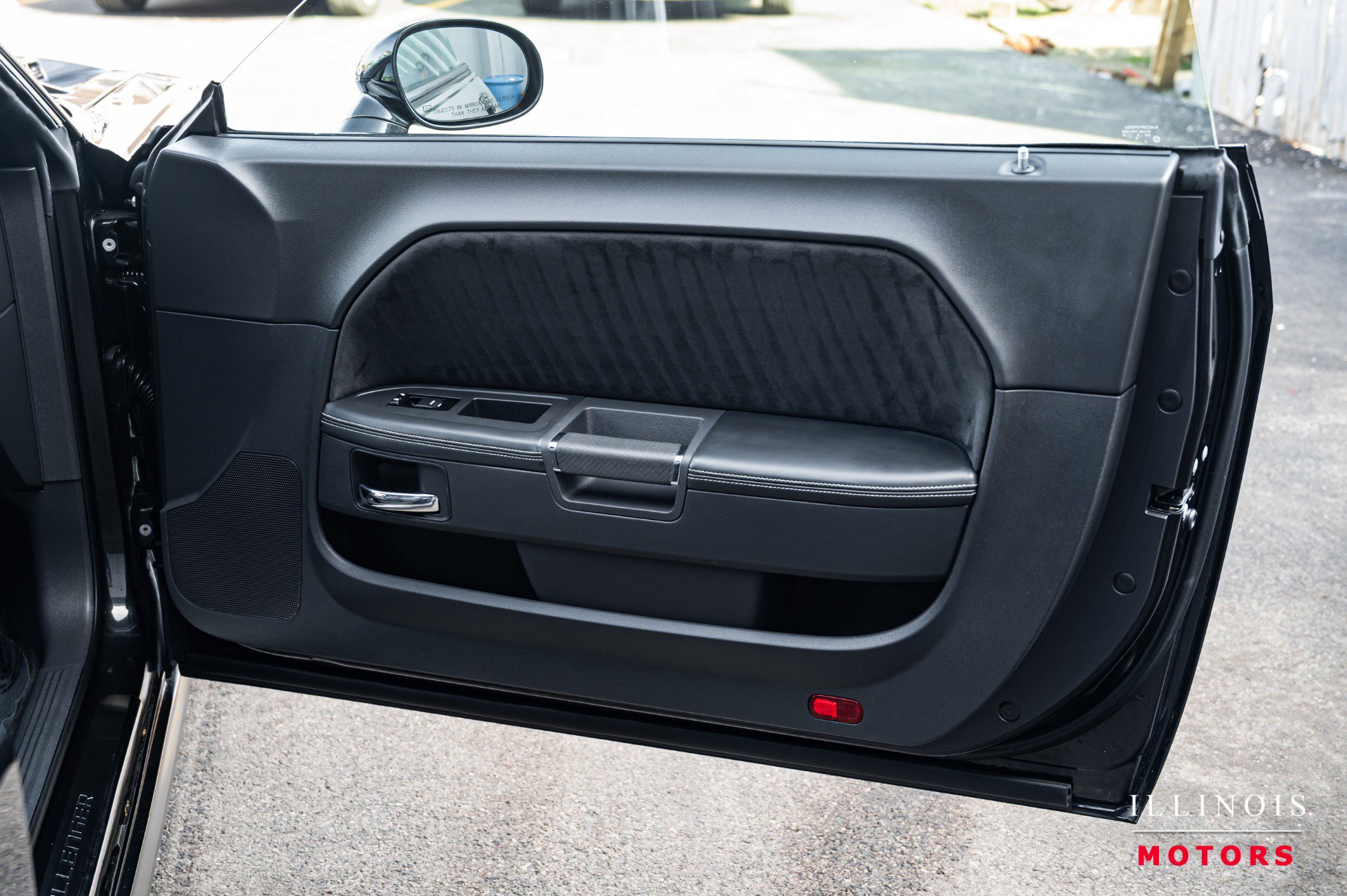 Used 2009 Dodge Challenger SRT8 w/ SRT Option Group II image 35