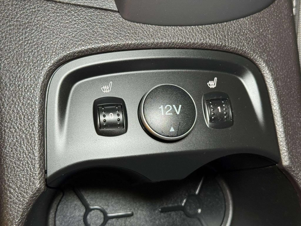 Used 2013 Ford Focus SE w/ SE Winter Pkg FWD image 13