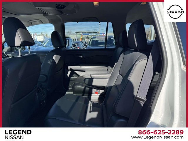 Used 2022 Honda Pilot Touring image 12