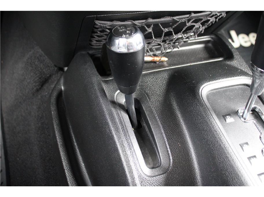 Used 2017 Jeep Wrangler Unlimited Sport w/ Power Convenience Group image 23