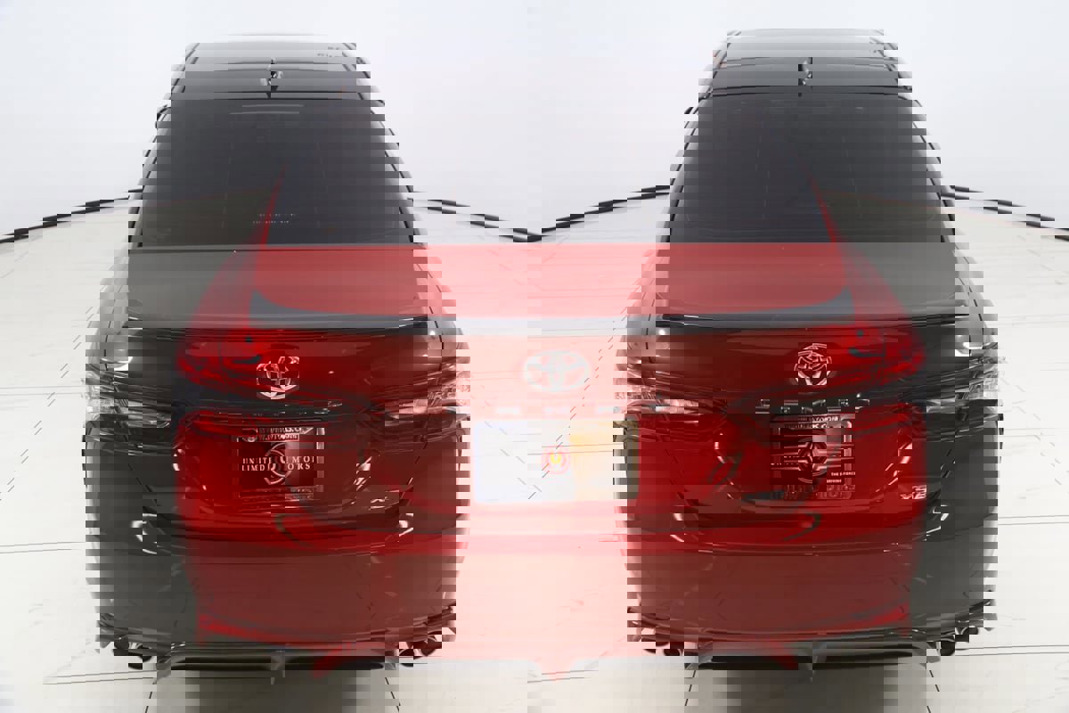 Used 2021 Toyota Camry XSE FWD image 46