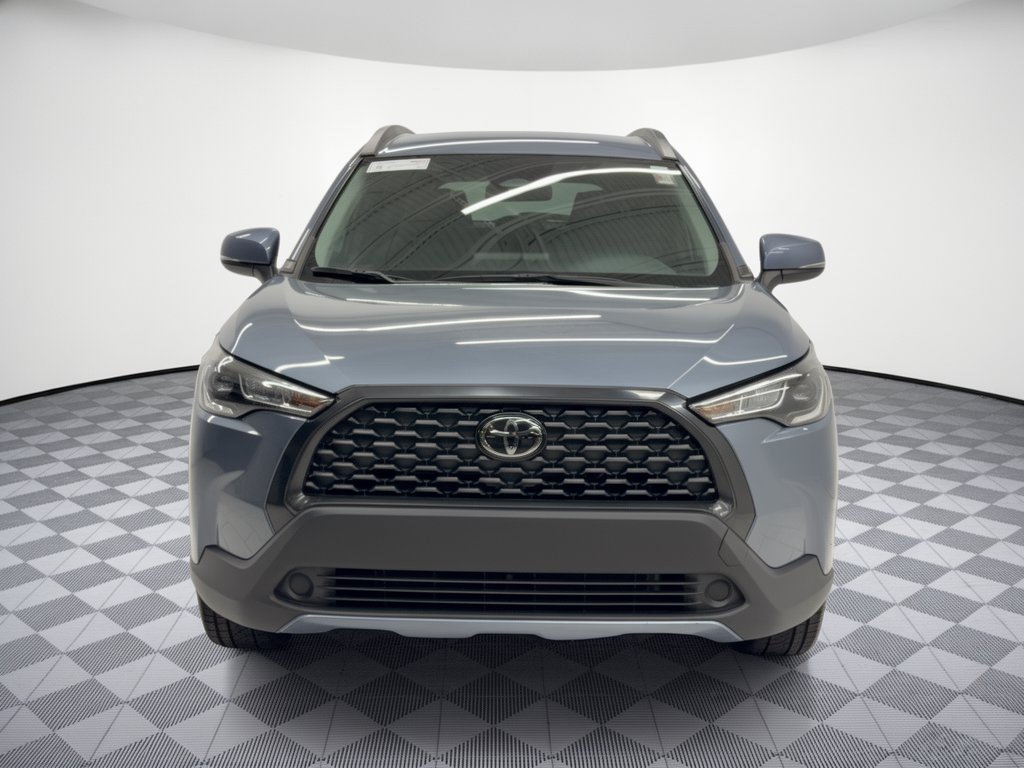 Used 2023 Toyota Corolla Cross LE AWD/4WD image 6