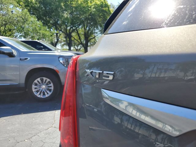 Used 2018 Cadillac XT5 Luxury w/ Driver Awareness Package FWD image 7