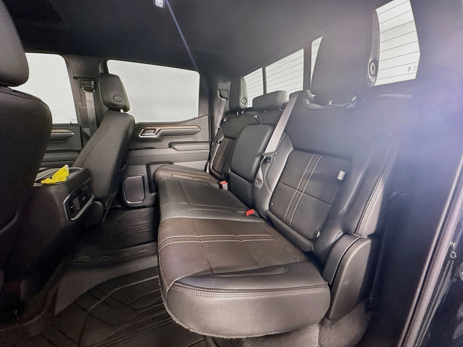 Used 2024 Chevrolet Silverado 1500 High Country w/ Technology Package AWD/4WD image 26