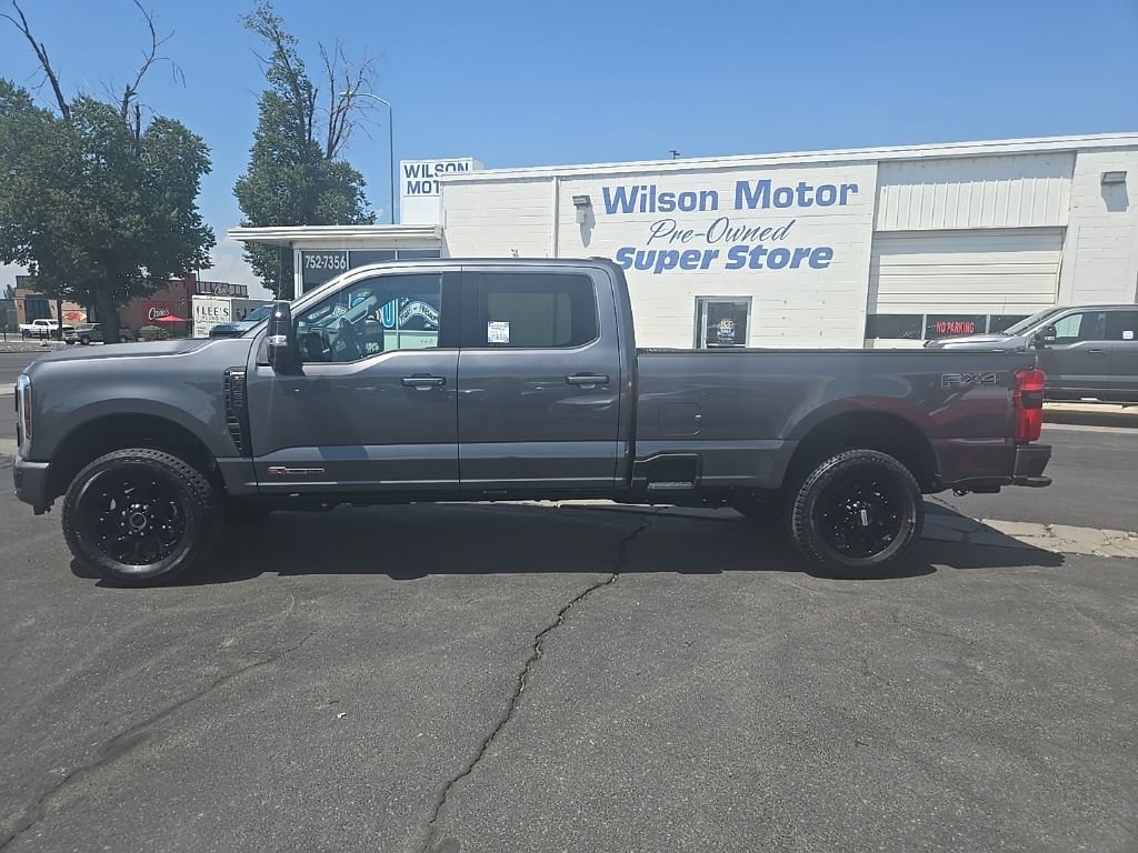 Used 2026 Ford F350 Lariat w/ Black Appearance Package AWD/4WD image 8
