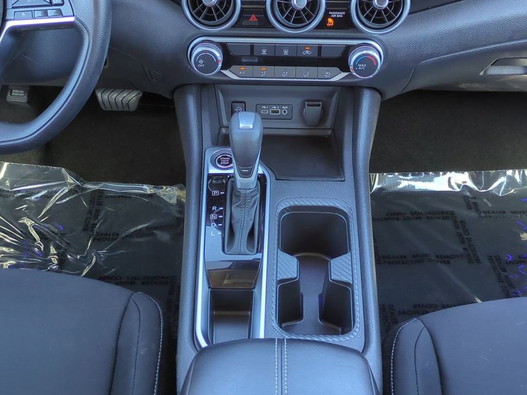 Certified 2025 Nissan Sentra SV w/ Lighting Package image 18