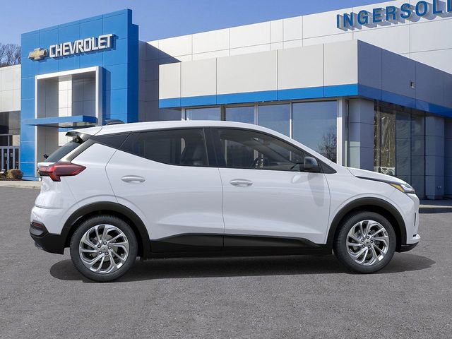 New 2027 Chevrolet Bolt LT image 5