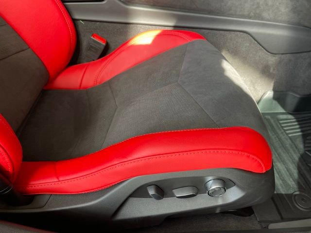 Used 2025 Chevrolet Corvette Z06 image 18