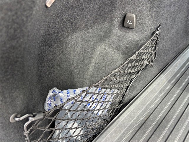 Used 2022 Volvo XC60 B5 Momentum w/ Advanced Package image 33