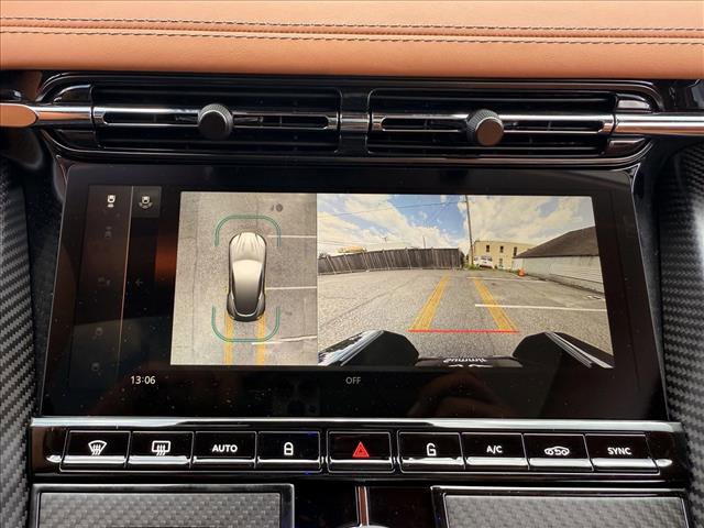 New 2025 Aston Martin DB12 Coupe image 19