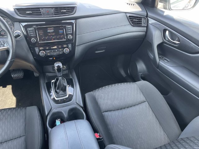 Used 2020 Nissan Rogue SV FWD image 15