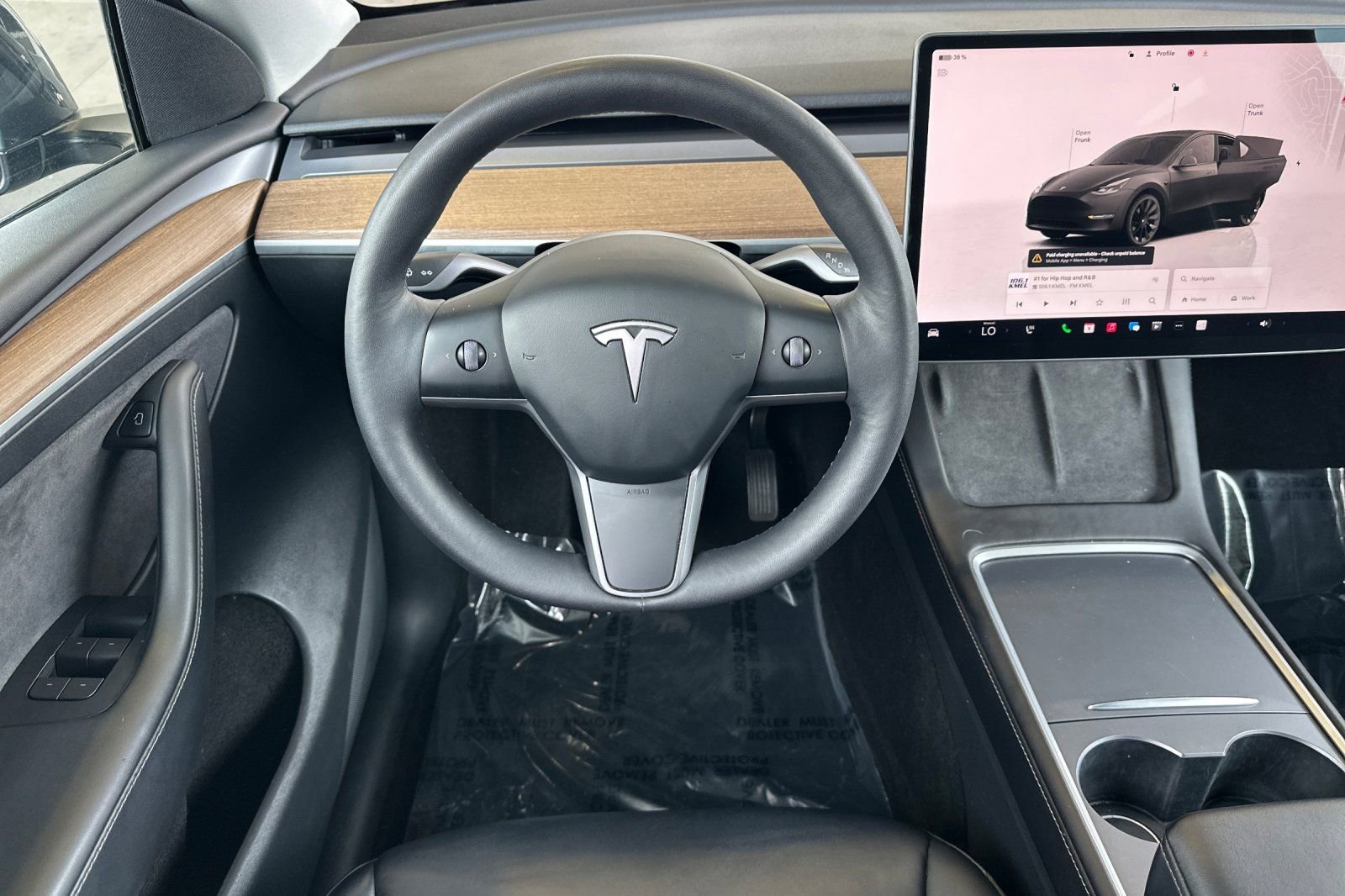 Used 2022 Tesla Model Y Long Range image 16