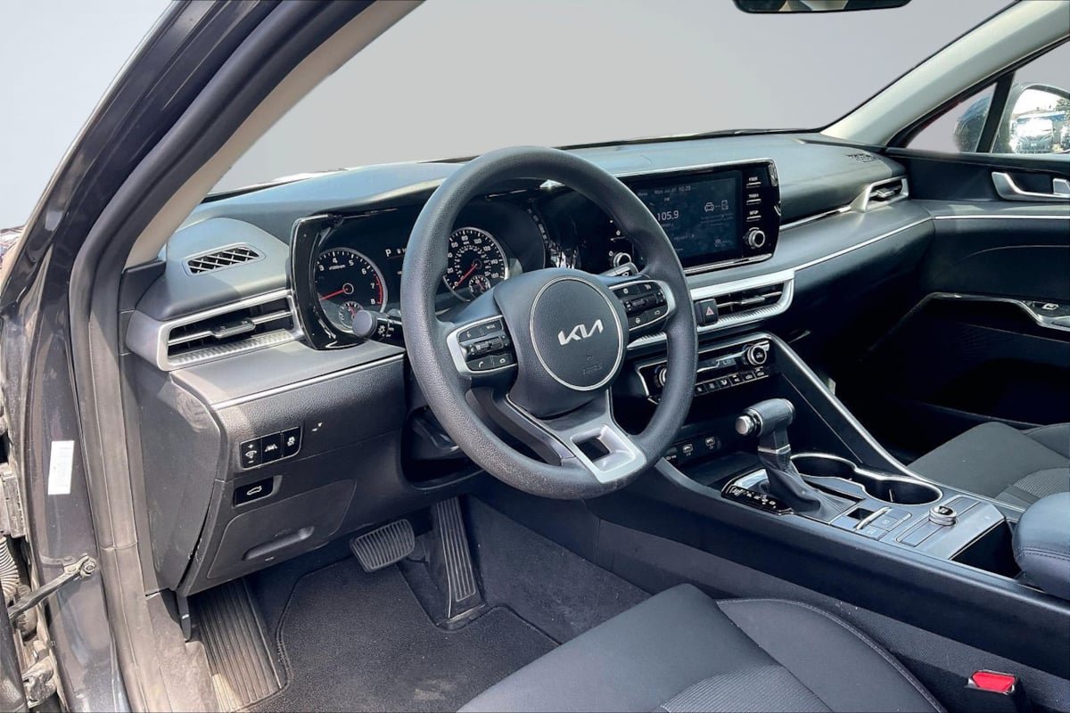 Used 2023 Kia K5 LXS FWD image 14