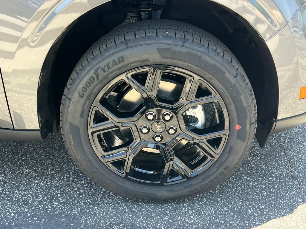 New 2026 Ford Maverick Lariat AWD/4WD image 15