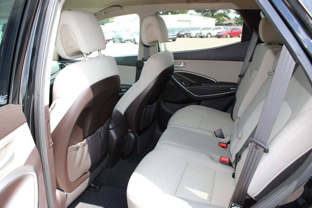 Used 2018 Hyundai Santa Fe Sport w/ 2.4L Value Package 02 FWD image 7