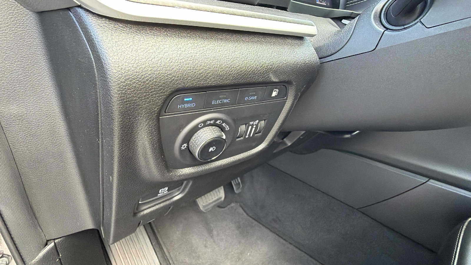 Used 2024 Jeep Grand Cherokee Limited 4xe AWD/4WD image 26