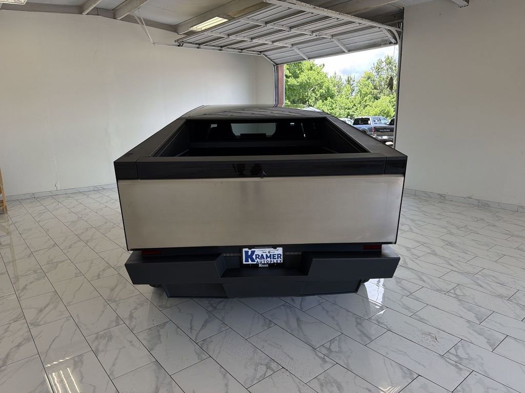 Used 2025 Tesla Cybertruck AWD Crew Cab image 7