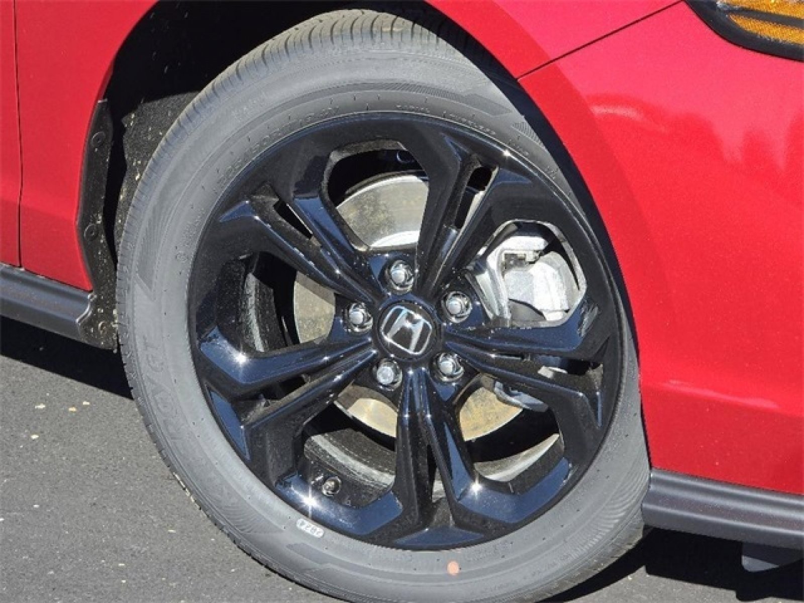 New 2025 Honda Accord SE image 2