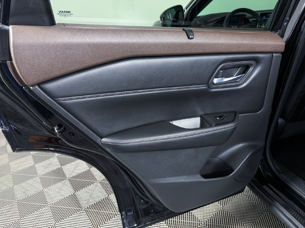 Certified 2022 Nissan Rogue SV w/ SV Premium Package AWD/4WD image 47