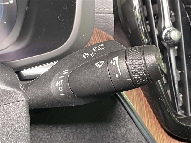 Used 2022 Volvo XC60 T8 Inscription w/ Advanced Package image 39