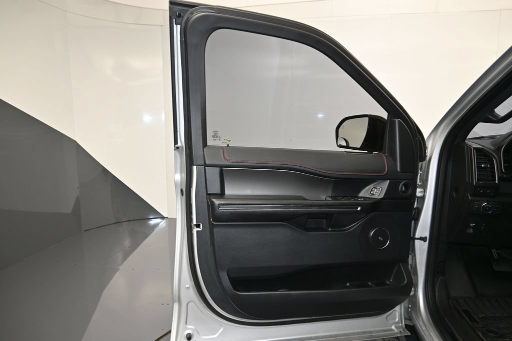Used 2019 Ford Expedition Limited w/ Equipment Group 303A RWD image 10