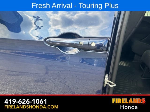 Used 2019 Chrysler Pacifica Touring Plus w/ S Appearance Package FWD image 15
