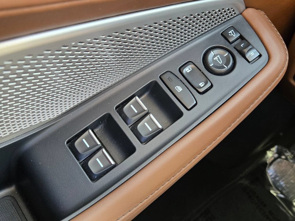 Used 2024 Acura MDX SH-AWD w/ Technology Package image 26