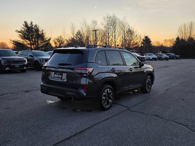 Used 2025 Subaru Forester Premium AWD/4WD image 8
