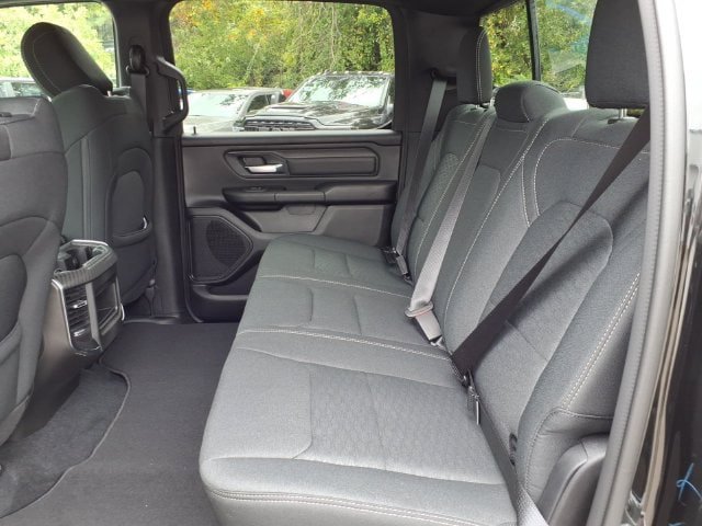 New 2026 RAM 1500 Express AWD/4WD image 15