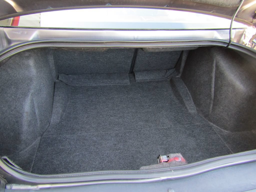 Used 2014 Dodge Challenger R/T RWD image 26