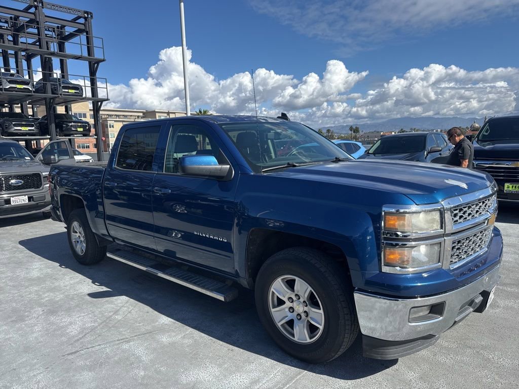 Used 2015 Chevrolet Silverado 1500 LT w/ LT Convenience Package RWD image 3