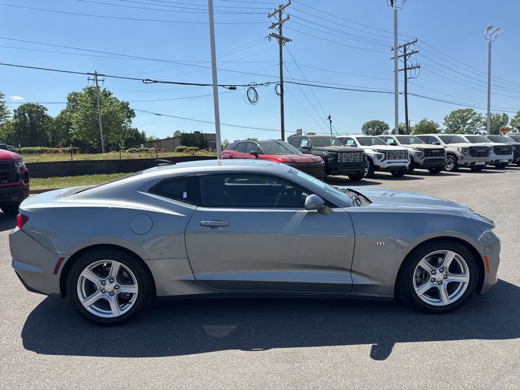 Used 2023 Chevrolet Camaro LT RWD image 6