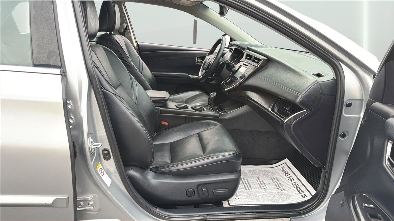 Used 2016 Toyota Avalon Limited FWD image 13