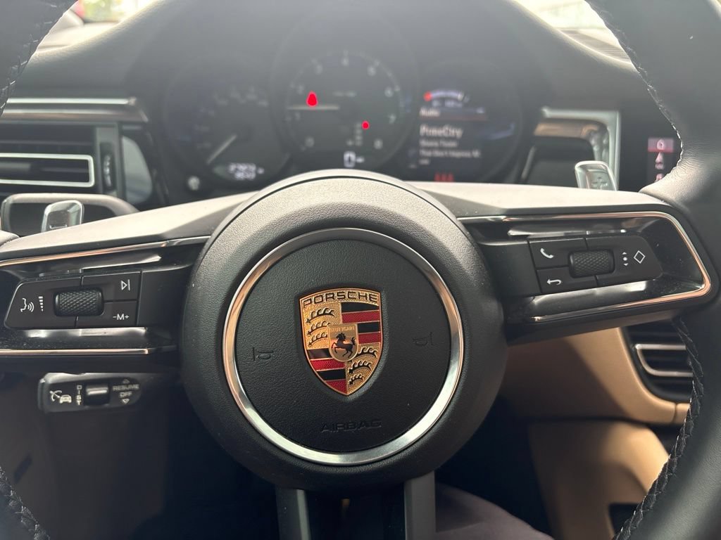 Used 2024 Porsche Macan AWD/4WD image 8
