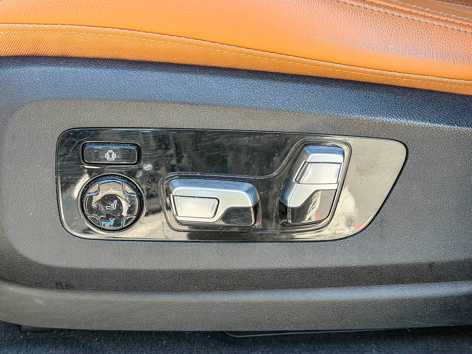 Used 2019 BMW X7 xDrive40i w/ Dynamic Handling Package AWD/4WD image 21