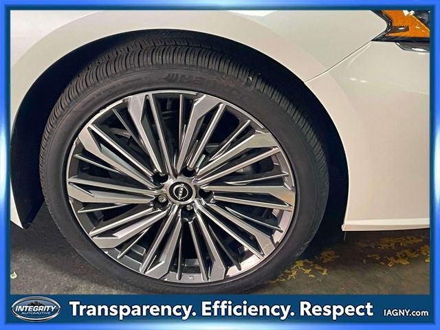 Used 2023 Nissan Altima 2.5 SL AWD/4WD image 8