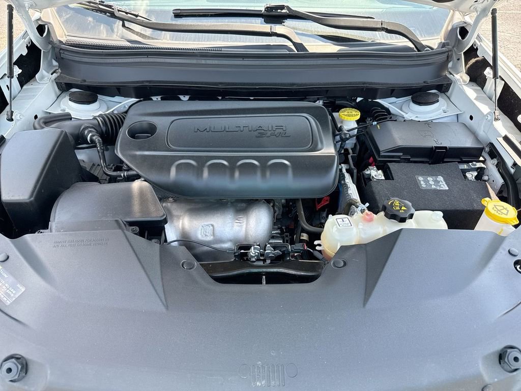 Used 2020 Jeep Cherokee Latitude Plus w/ Cold Weather Group image 26